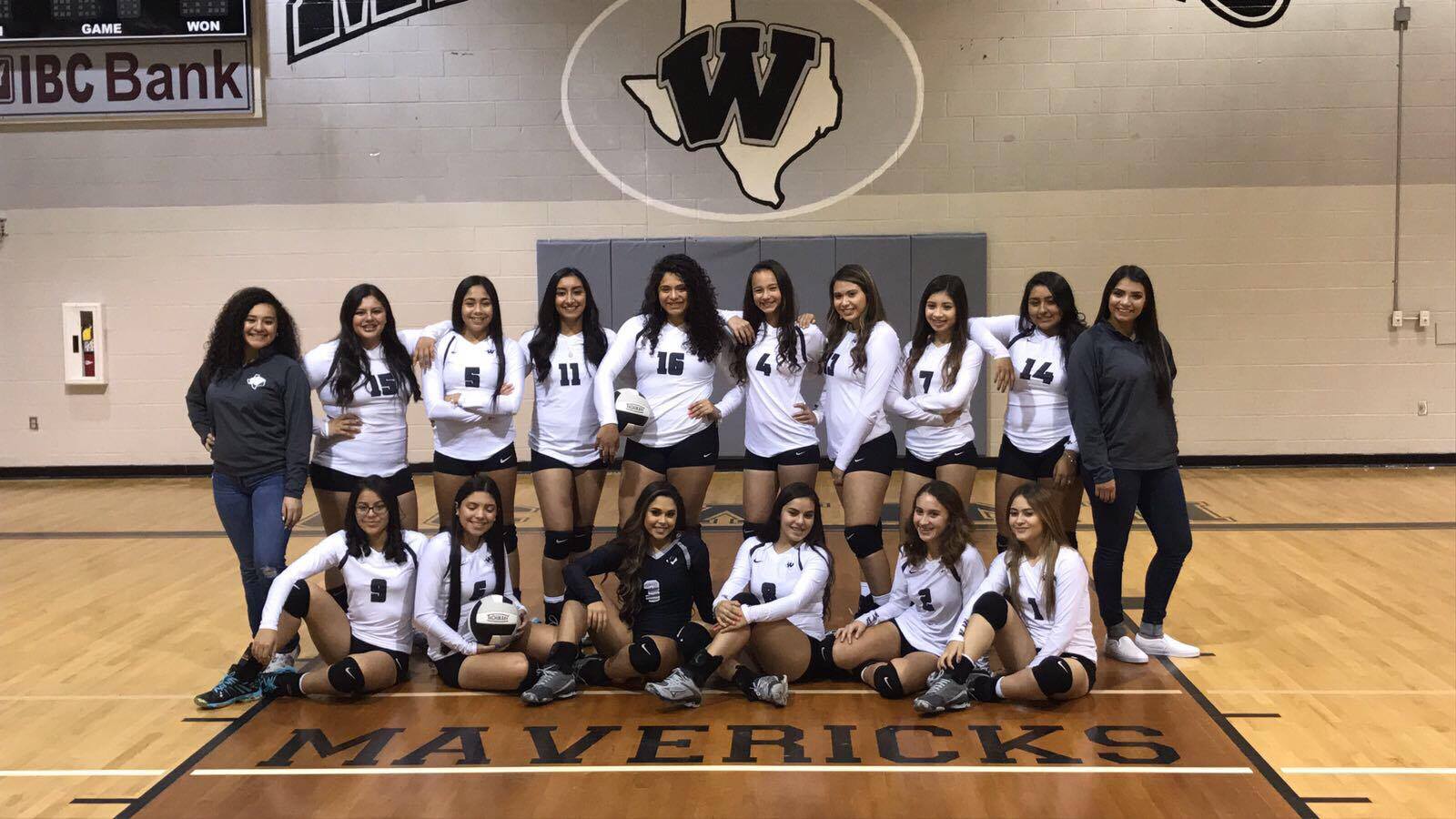 2017 lady mavericks volleyball team.jpg